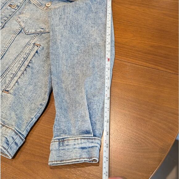Abercrombie & Fitch Oversized Denim Trucker Button Jacket, size XS - Picture 6 of 8